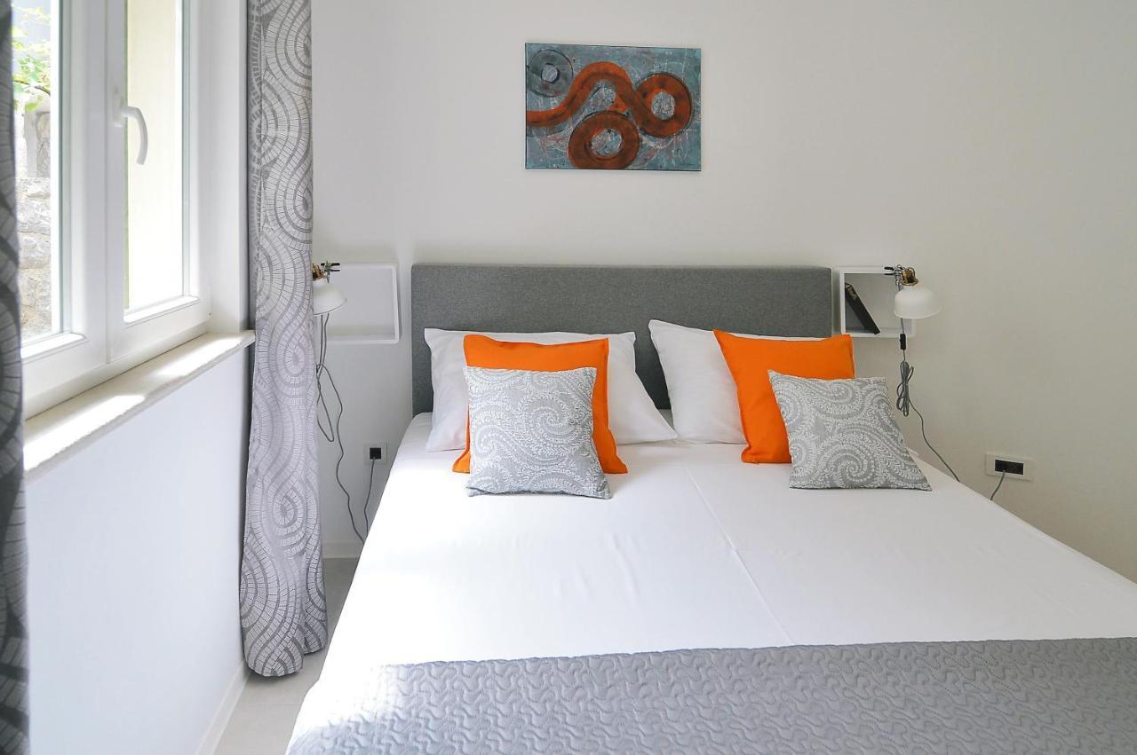 Sunshine Apartment